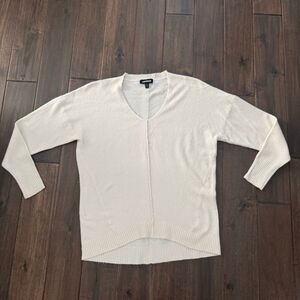 Express Off White V-Neck Sweater XS